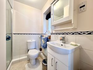 En-Suite- click for photo gallery